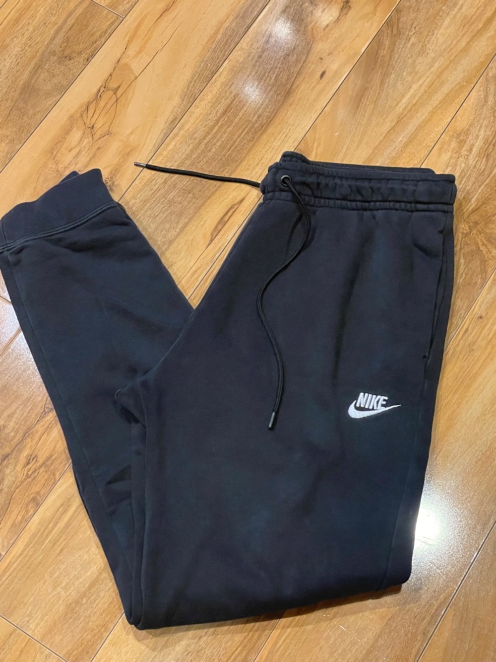 Women’s Nike sportswear joggers size medium